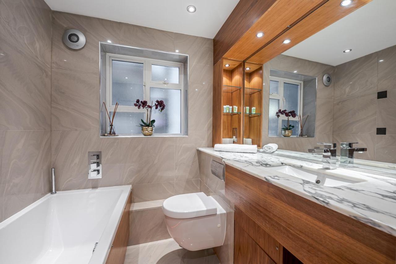 Elegant Ground Floor Apartment With Ac In Knightsbridge Steps Away From Harrods London Luaran gambar